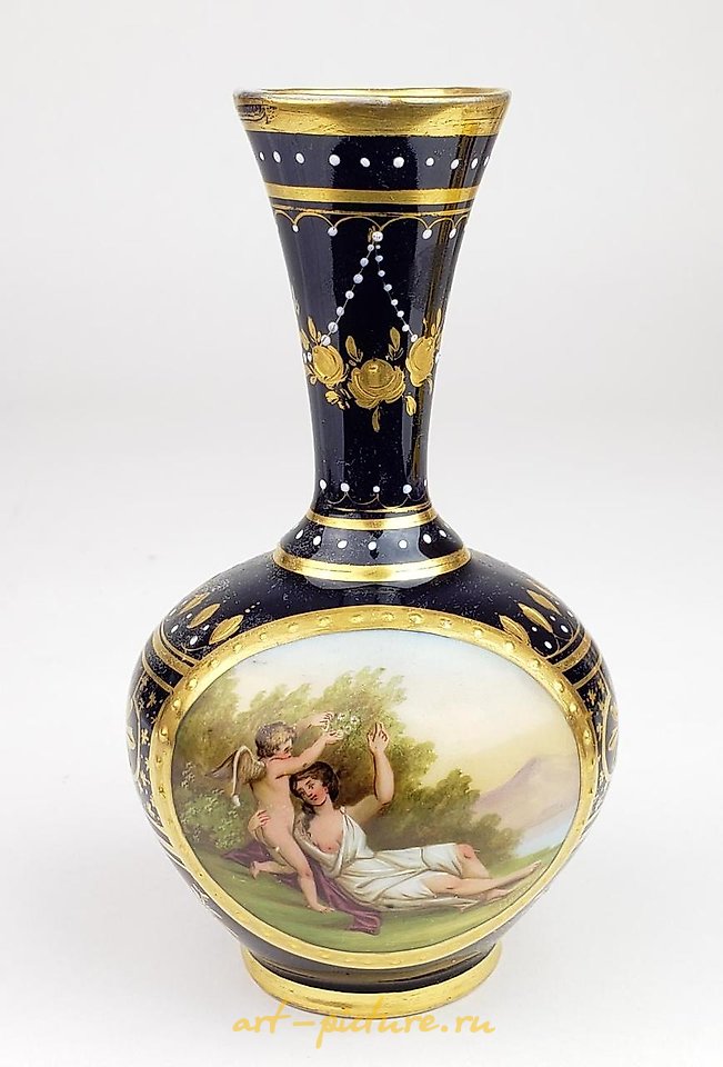Royal Vienna Porcelain , Royal Vienna Porcelain Vase