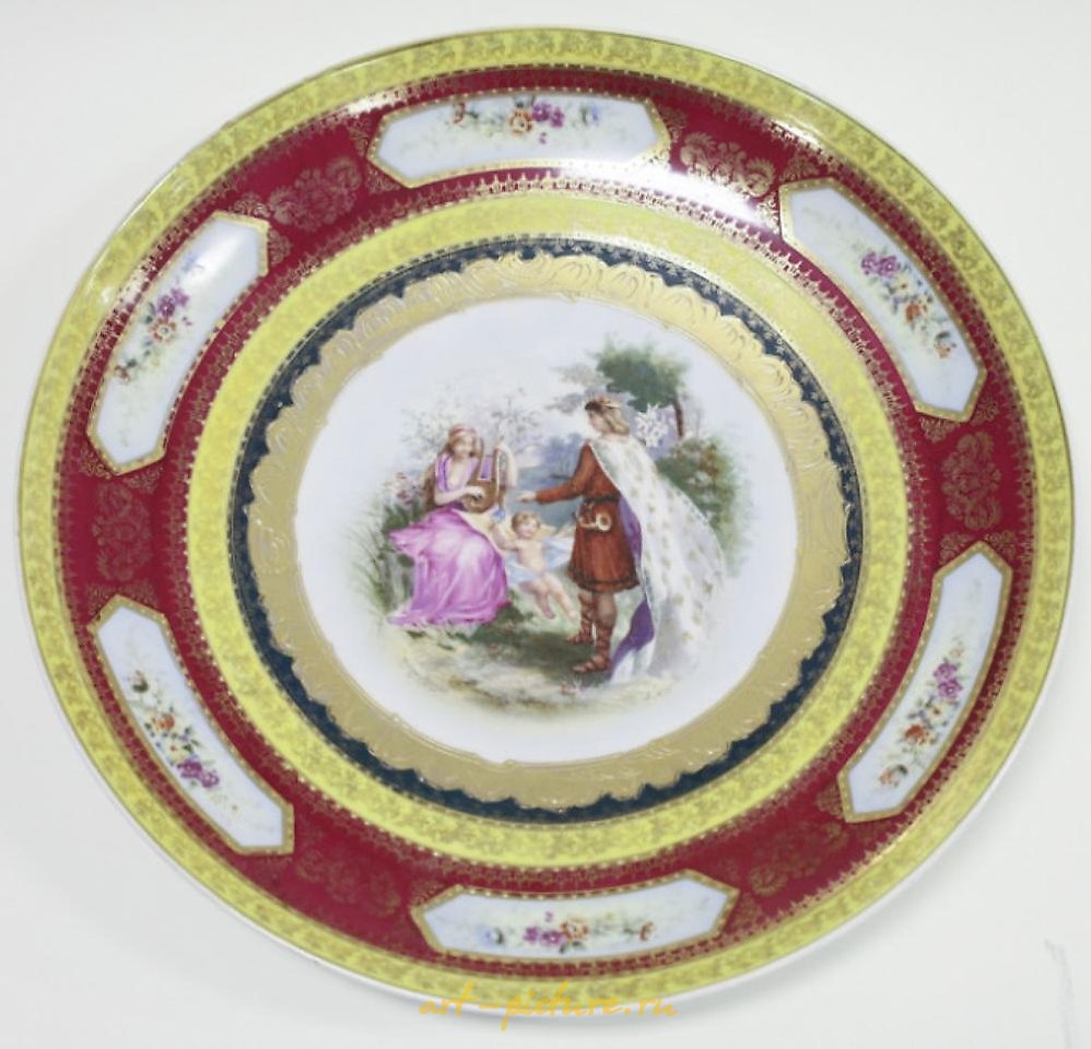 Royal Vienna Porcelain , Royal Vienna Porcelain Lidded Portrait Urn