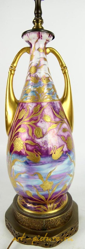 维也纳皇家瓷器 , 新艺术风格维也纳皇家瓷灯，签名。