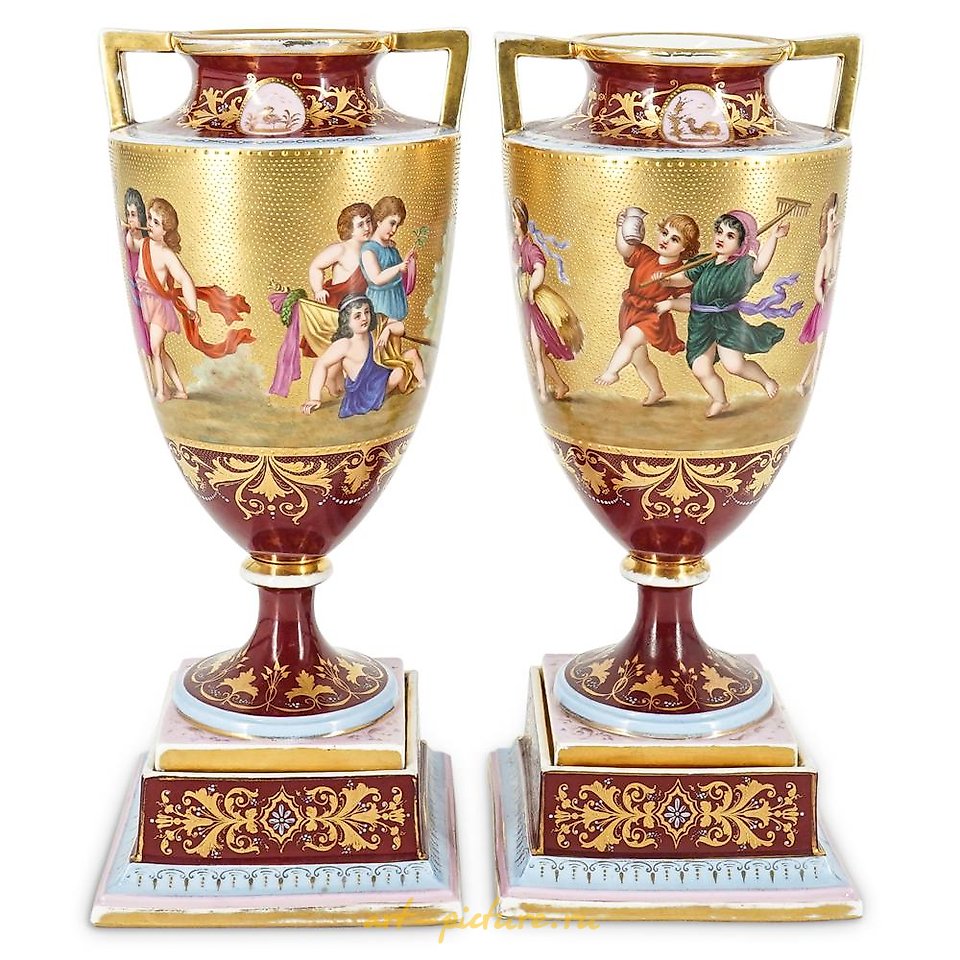 Royal Vienna Porcelain , Pair of Royal Vienna Porcelain Urns