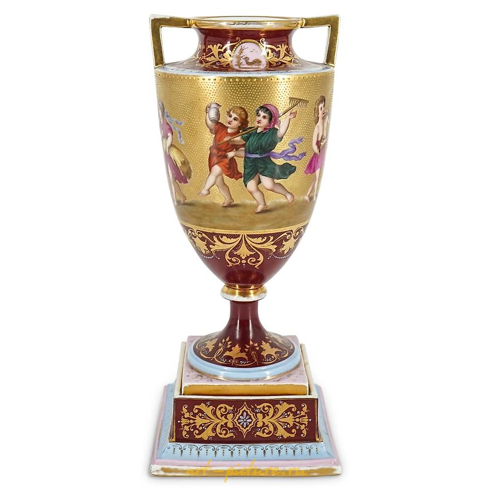 Royal Vienna Porcelain , Pair of Royal Vienna Porcelain Urns