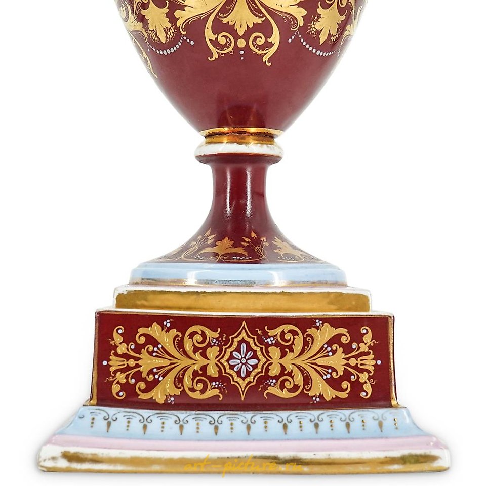 Royal Vienna Porcelain , Pair of Royal Vienna Porcelain Urns