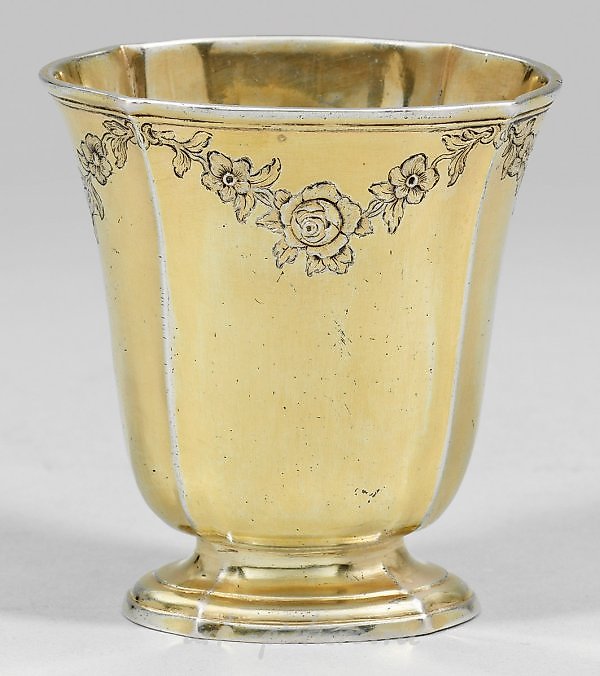 Exquisite Louis XV foot cup
