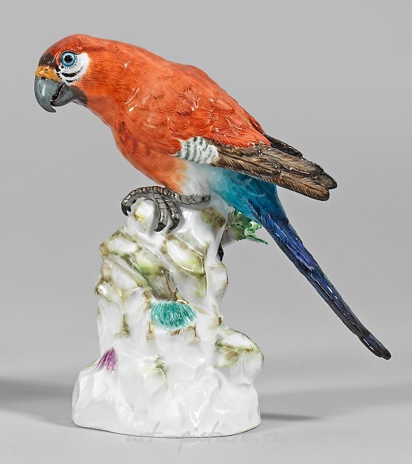 P a p a g e i is a German term that does not have a direct translation in English. However, based on its context, it is likely referring to the art movement known as "Papagei" or "Parrot" in English. This movement emerged in Germany during the early 