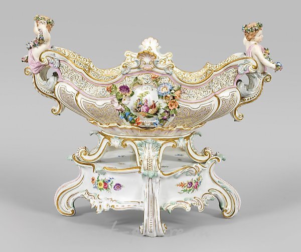 Представительная декоративная чаша Мейсен с подставкой