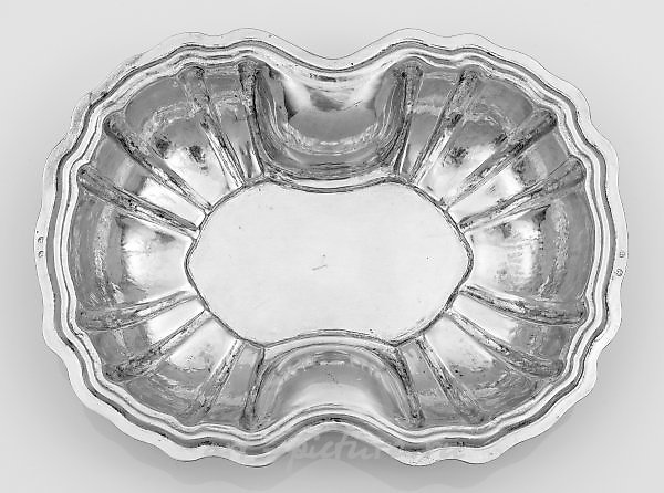 Редкая и массивная итальянская барочная серебряная чаша Джованни Баттиста Кроффа