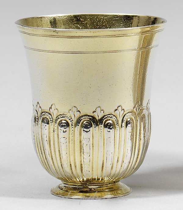 Небольшая немецкая барочная серебряная кружка с частичной позолотой, вероятно, Матфей II Баур