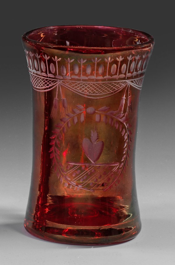 Богемский или русский бокал дружбы из рубинового стекла с гравировкой