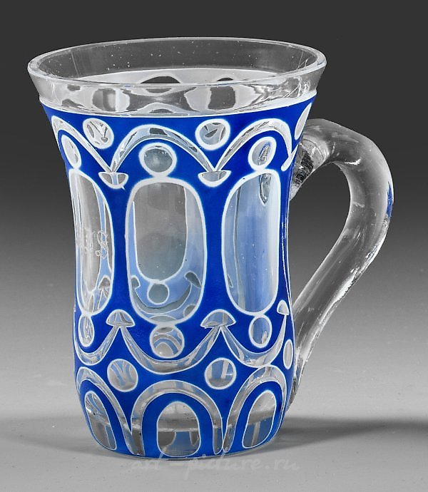 晚期比德迈尔-亨克尔杯