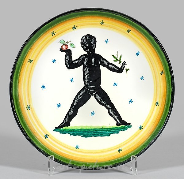 Итальянская глазурованная и расписанная настенная тарелка в стиле ар-деко