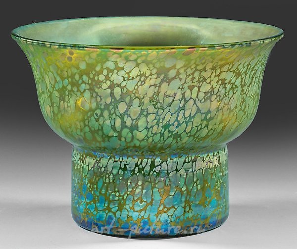 罕见的、巨大的Loetz花瓶