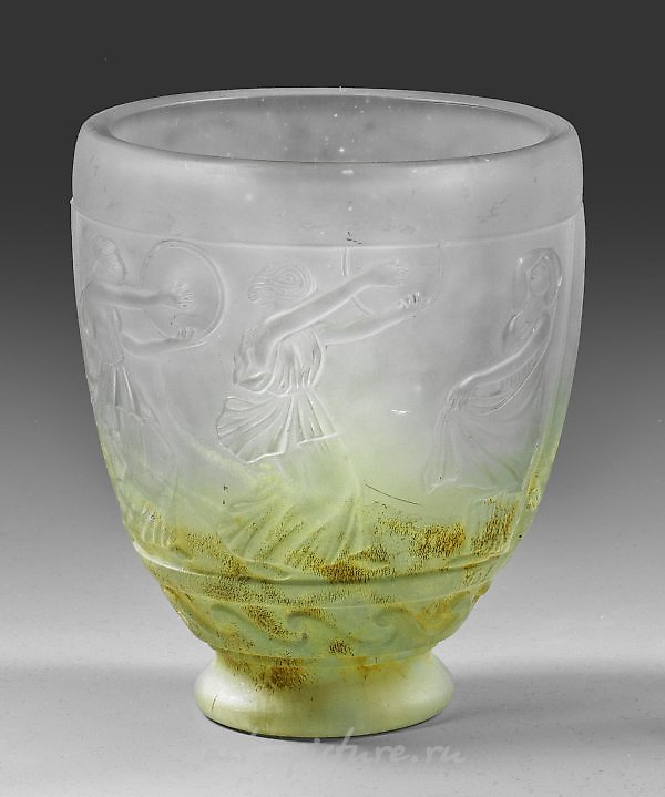 乔治·德费尔的装饰艺术花瓶