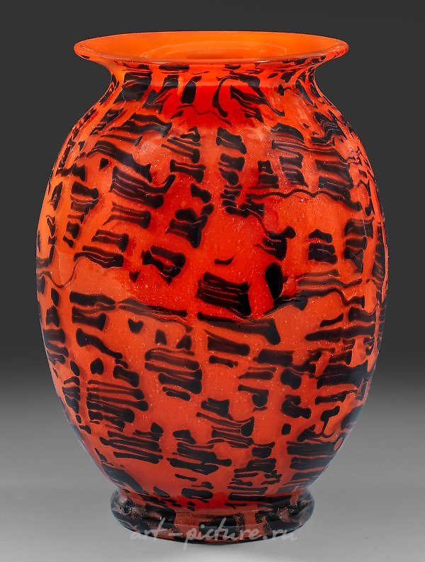 勒茨的装饰艺术花瓶