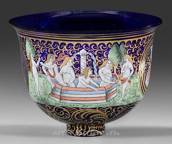 仿照婚礼和青年喷泉的样式，制作了一款装饰围巾。