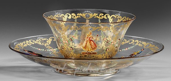 Чашка и блюдце из муранского дымчатого стекла с полихромной эмалью