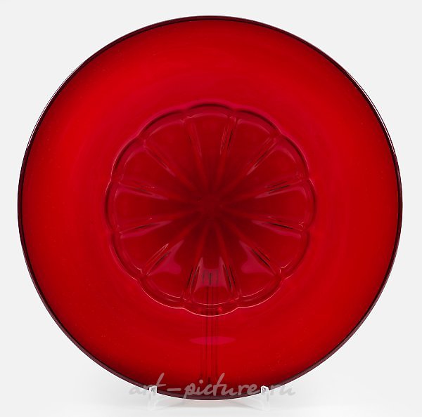 Очень большая рубиново-красная стеклянная чаша "Соффиато", разработанная Витторио Зеччином