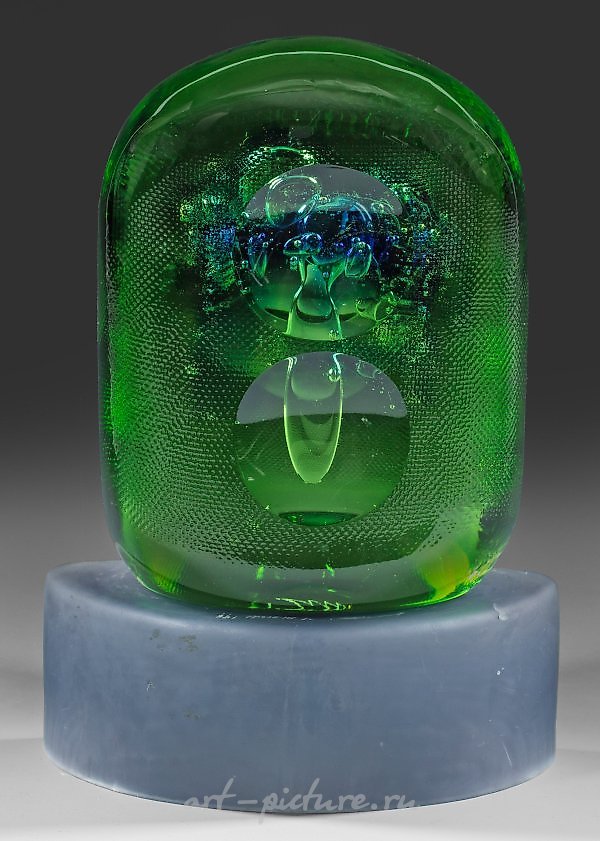  Чешская стеклянная скульптура, разработанная Владимиром Желинеком для Мозера, и стеклянная чаша