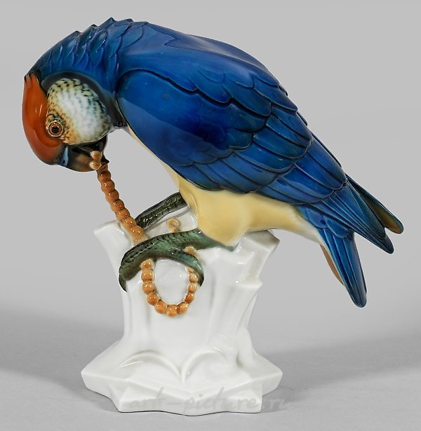 Art Deco animal figure "Parrot with pearl necklace"
