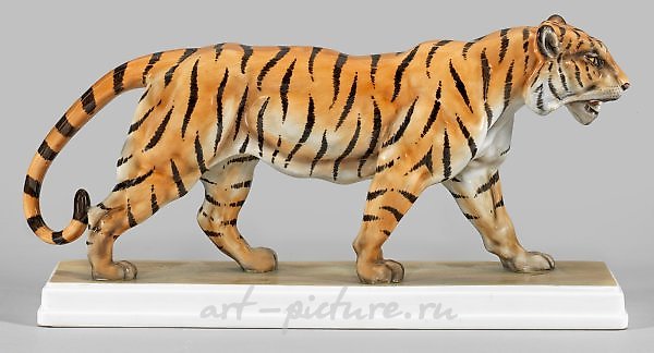 Lot 585: Striding Tiger