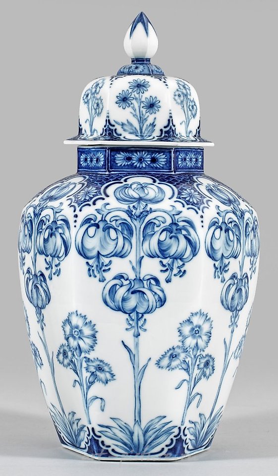 "Jugendstil - Lid Vase with Decor "Turk's Cap Lilies and