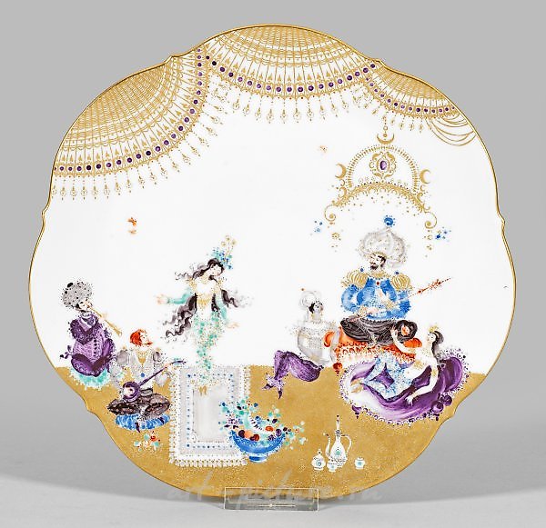 Cake plate with decoration "1001 Nights" by Prof. Heinz Werner.
