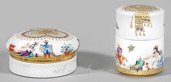 Two lidded boxes with the decoration "1001 Nights"