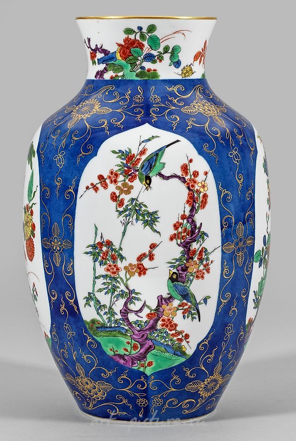 Great Meissen baluster vase with Indian floral decoration.