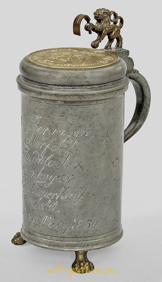 Guild lid jug of the chimney sweep