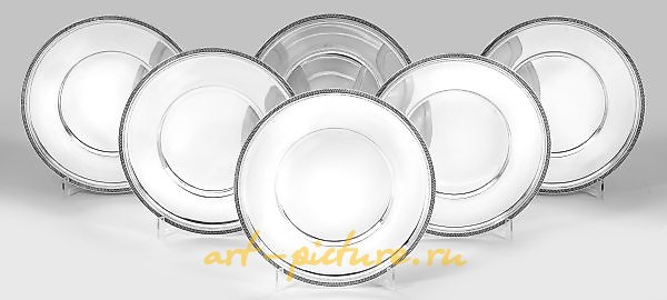 Sentence of six elegant place settings