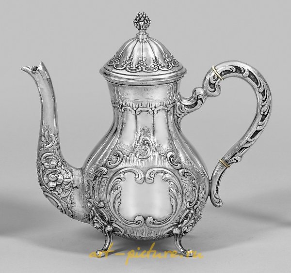 Quality coffee pot in Baroque style