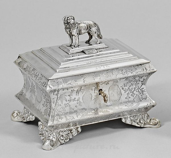 Great Late Biedermeier Sugar Chest