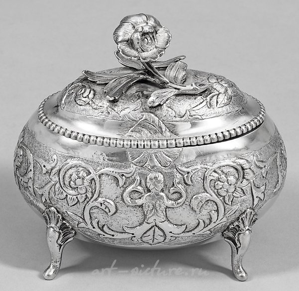 Great Rococo Sugar Box