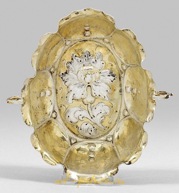 Baroque wine tasting bowl