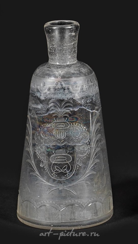 Potsdamer Flask with Coat of Arms of the noble family von Dobeneck