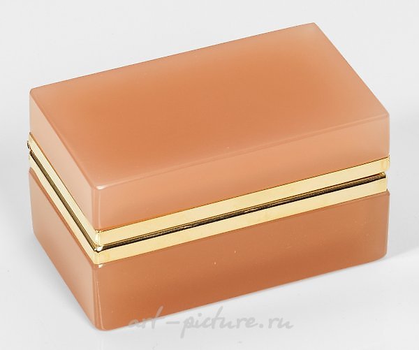 Art Déco-Dose

The Art Déco-Dose is a remarkable example of the Art Déco movement, which emerged in the early 20th century and quickly became a prominent style in various art forms, including design and architecture. This exquisite piece showcases th