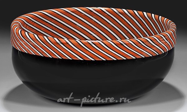 Modern glass bowl by VeArt