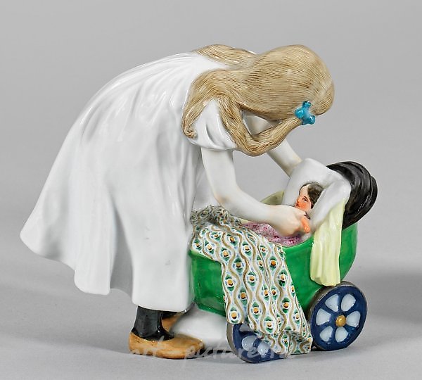 Фарфоровая фигура "Хенчелкинд" из Мейсена: изящество и мастерство