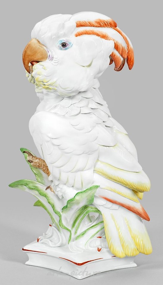 伟大的装饰艺术动物雕像《鸟类》。