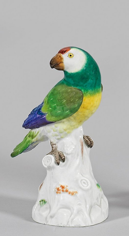 P a p a g e i is a German word that does not have a direct translation in English. It appears to be a proper noun or a brand name. Without further context or information, it is difficult to provide an accurate translation.