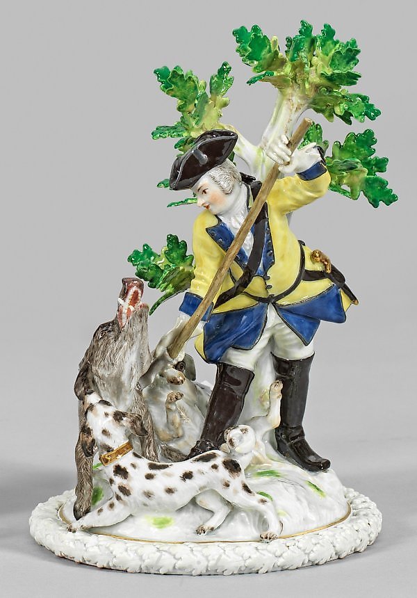 Охотник с диким кабаном и собаками: фарфоровая группа фигур из Мейсена, 1935-1945 гг.