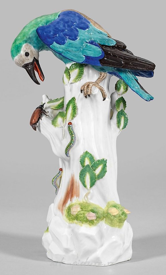 杏仁鸦的美丽梅森塑像