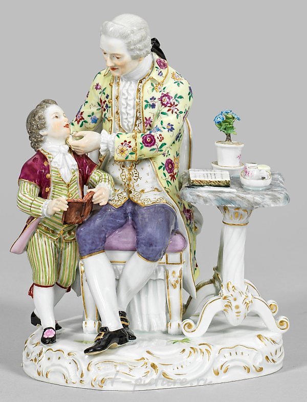 Фигуры "Дедушка и Внук" в стиле рококо