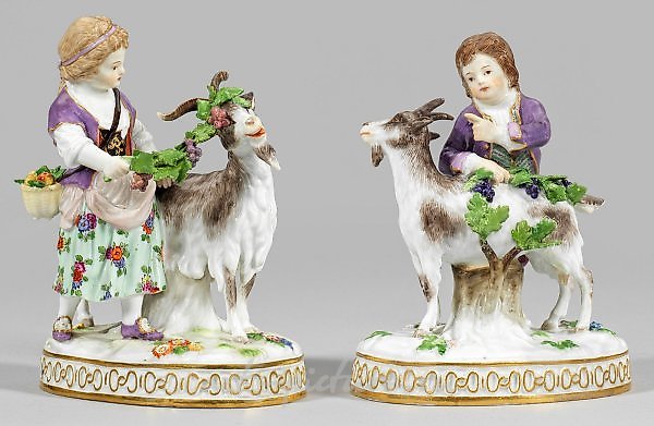 Фарфоровая пара "Девочка" и "Мальчик" с козликом