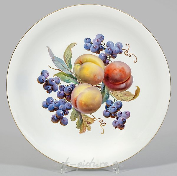 华丽的水果装饰装饰盘