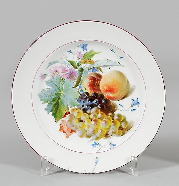 "仿造风格的水果和花卉绘画装饰盘"