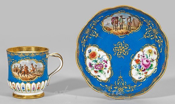 Великолепная декоративная чаша Мейсен с битвой и цветочным узором