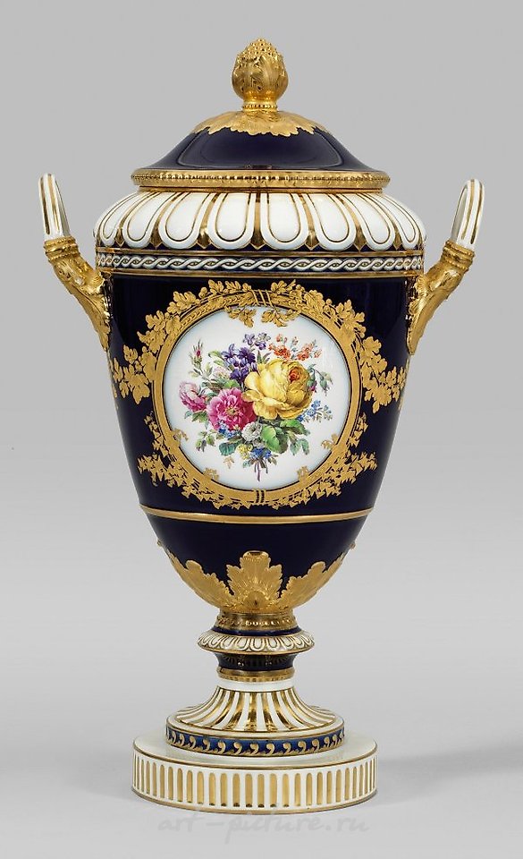 Великолепная декоративная ваза с цветочным узором от KPM Берлин