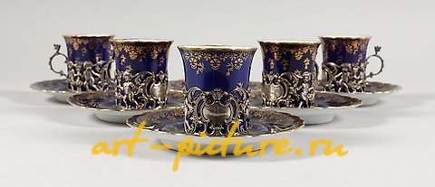 Royal Vienna Porcelain, A SET OF FIVE ROYAL VIENNA BLUE AND GILT CUPS AND SIX SAUCER...