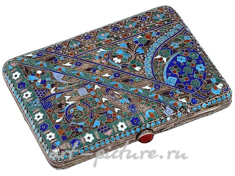 Русское серебро, Большой портсигар из русского серебра с откидной крышкой.