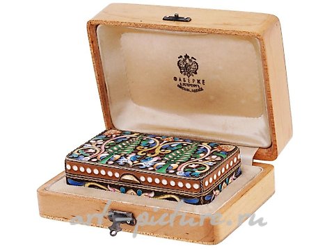 Русское серебро, Русская серебряная эмалированная табакерка в золоченой отделке